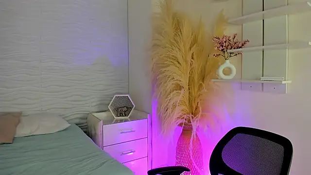 Snapshot of lilithDraven_ chatting on March 21, 2026, 3:52 am lilithDraven online show from March 21, 2026, 3:52 am