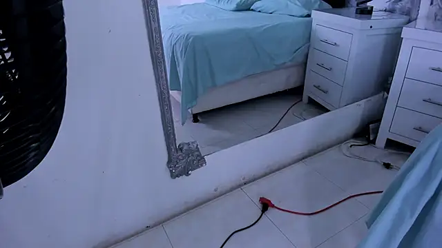 Snapshot of lilithDraven_ chatting on March 10, 2026, 3:32 am lilithDraven online show from March 10, 2026, 3:32 am