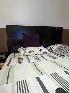 Snapshot of Lucasjandre chatting on February 14, 2026, 2:06 pm Lucasjandre online show from February 14, 2026, 2:06 pm