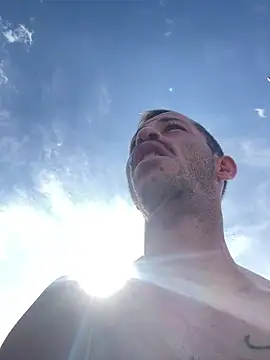 Lucasjandre online show from November 17, 2025, 10:52 am