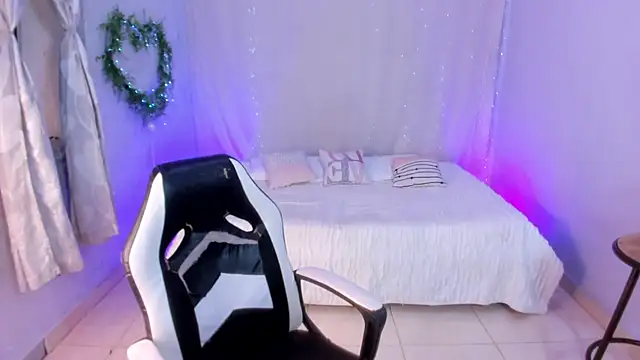 thiagoramirez  online show from November 12, 2025, 1:54 am