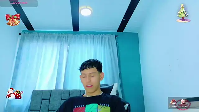 FelipeGonzalezz online show from December 17, 2025, 12:32 pm