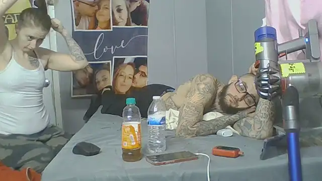 Snapshot of sexxxilexxxi44 chatting on January 11, 2026, 1:23 am sexxxilexxxi44 online show from January 11, 2026, 1:23 am