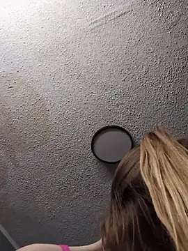 Snapshot of sexxxilexxxi44 chatting on December 5, 2025, 12:54 am sexxxilexxxi44 online show from December 5, 2025, 12:54 am