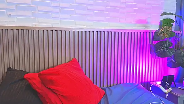 Amber bunnyx01 online show from February 13, 2026, 2:00 am