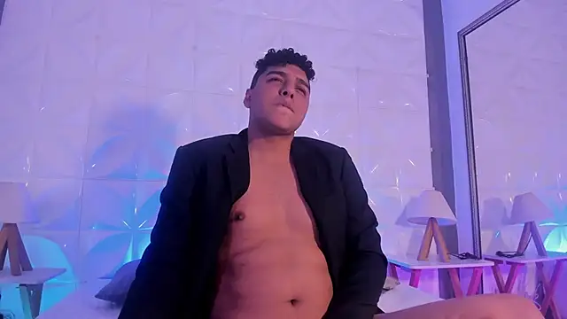 Snapshot of Tony_Rios_ chatting on November 13, 2025, 5:33 am Tony Rios online show from November 13, 2025, 5:33 am