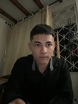 Santiagooo1233 online show from February 15, 2026, 3:07 am