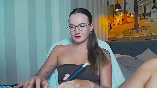 Snapshot of ALICE__ALICE69 chatting on July 17, 2026, 8:28 pm ALICE ALICE69 online show from July 17, 2026, 8:28 pm