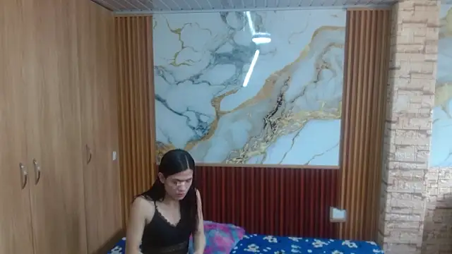 madalia303av online show from November 30, 2025, 5:25 pm