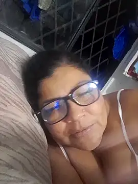 yoursexyfatgirl online show from November 12, 2025, 3:43 am