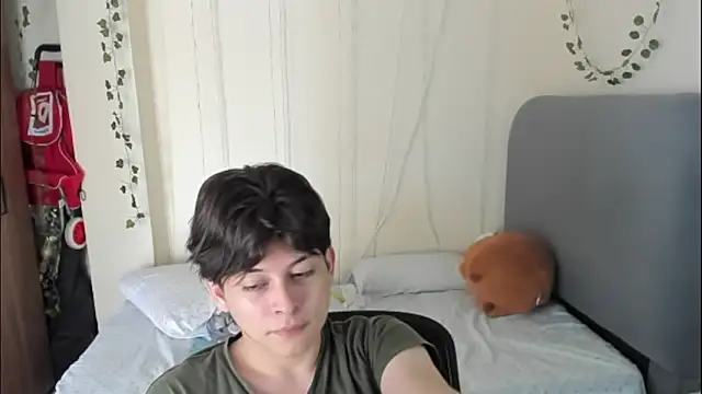 Felix kitty online show from February 27, 2026, 7:14 pm