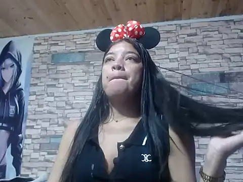 Snapshot of emysquirt chatting on November 28, 2025, 3:56 pm emysquirt online show from November 28, 2025, 3:56 pm