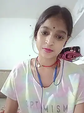 Mohnicute online show from May 18, 2026, 8:57 pm