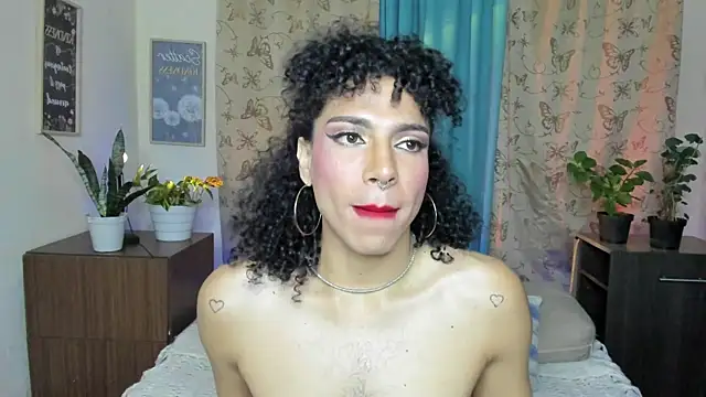 Snapshot of Angel_White25 chatting on November 29, 2025, 1:28 am Angel White25 online show from November 29, 2025, 1:28 am