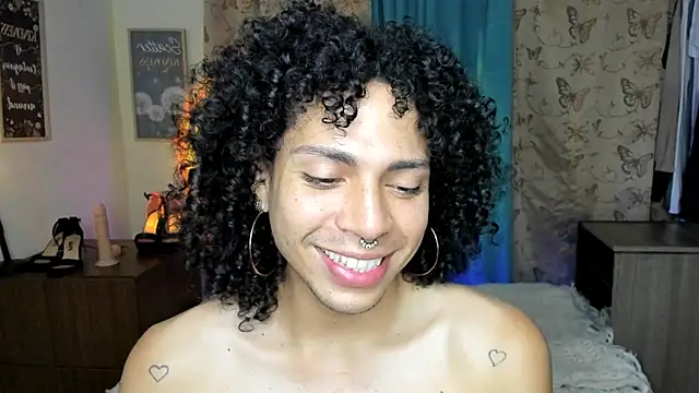 Snapshot of Angel_White25 chatting on March 9, 2026, 12:03 am Angel White25 online show from March 9, 2026, 12:03 am