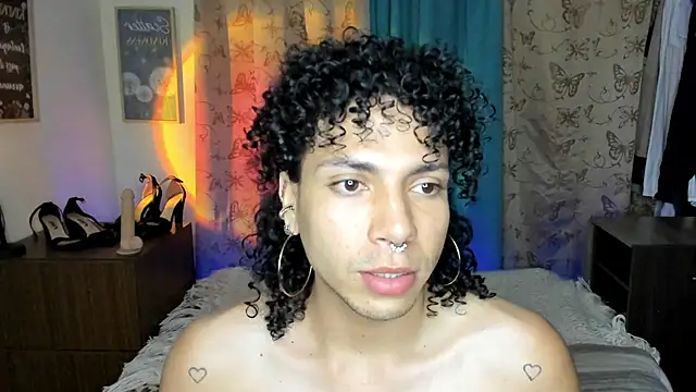 Snapshot of Angel_White25 chatting on March 27, 2026, 10:11 pm Angel White25 online show from March 27, 2026, 10:11 pm