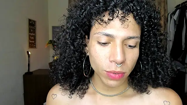 Snapshot of Angel_White25 chatting on February 16, 2026, 12:09 am Angel White25 online show from February 16, 2026, 12:09 am