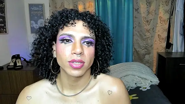 Snapshot of Angel_White25 chatting on March 6, 2026, 6:19 am Angel White25 online show from March 6, 2026, 6:19 am