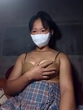 Snapshot of chibi-ngoc chatting on November 11, 2025, 10:15 pm chibi-ngoc online show from November 11, 2025, 10:15 pm