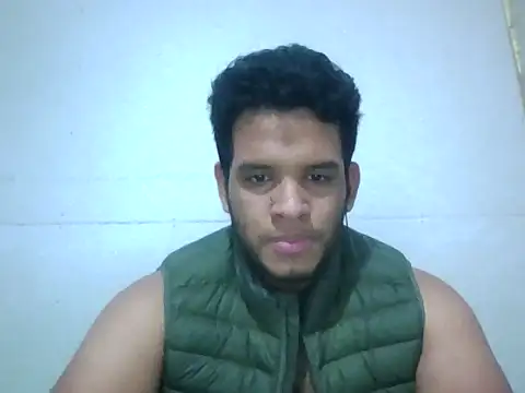 Snapshot of josecamsex27 chatting on November 13, 2025, 4:00 pm josecamsex27 online show from November 13, 2025, 4:00 pm