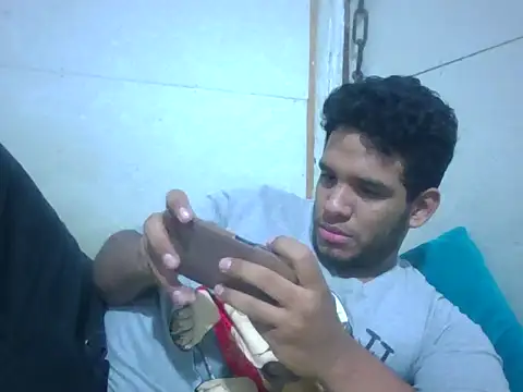 Snapshot of josecamsex27 chatting on November 15, 2025, 4:16 am josecamsex27 online show from November 15, 2025, 4:16 am