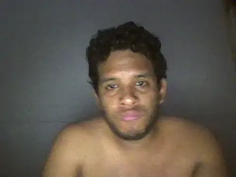 Snapshot of josecamsex27 chatting on February 26, 2026, 2:22 am josecamsex27 online show from February 26, 2026, 2:22 am