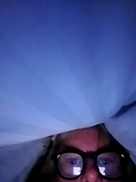 Snapshot of Tomaztomaz1763 chatting on November 11, 2025, 7:47 am Tomaztomaz1763 online show from November 11, 2025, 7:47 am