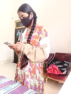 Riya 917 online show from February 4, 2026, 7:14 am