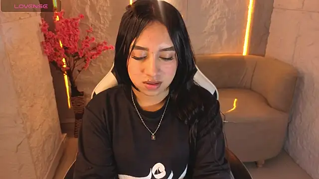 Snapshot of Juliana_Tx chatting on January 15, 2026, 2:59 am Juliana Tx online show from January 15, 2026, 2:59 am