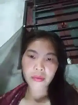 Snapshot of chim-yen chatting on November 14, 2025, 1:15 pm chim-yen online show from November 14, 2025, 1:15 pm