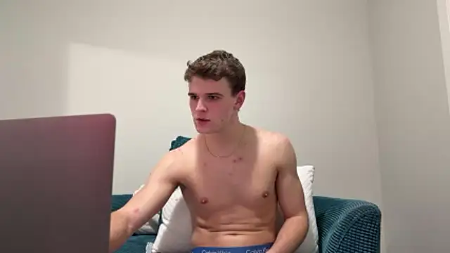 sculpteddesire online show from December 21, 2025, 7:10 am