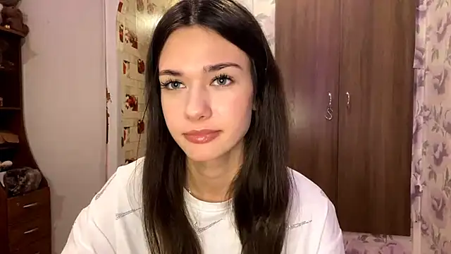 Snapshot of EunHendericks chatting on November 18, 2025, 10:51 am EunHendericks online show from November 18, 2025, 10:51 am