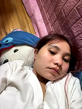 EllyMay22 online show from November 12, 2025, 2:54 pm