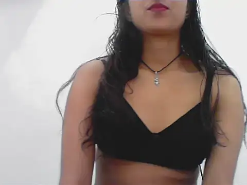 Anika Singh online show from November 13, 2025, 7:34 am