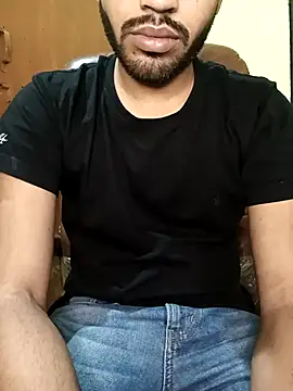 Snapshot of hotyyyyjonny chatting on March 29, 2026, 6:15 am hotyyyyjonny online show from March 29, 2026, 6:15 am