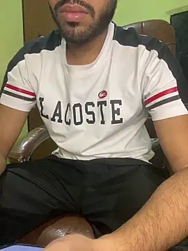 Snapshot of hotyyyyjonny chatting on April 8, 2026, 6:59 am hotyyyyjonny online show from April 8, 2026, 6:59 am