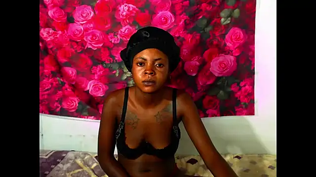 Snapshot of Sweeteboneycherry chatting on March 16, 2026, 12:20 pm Sweeteboneycherry online show from March 16, 2026, 12:20 pm