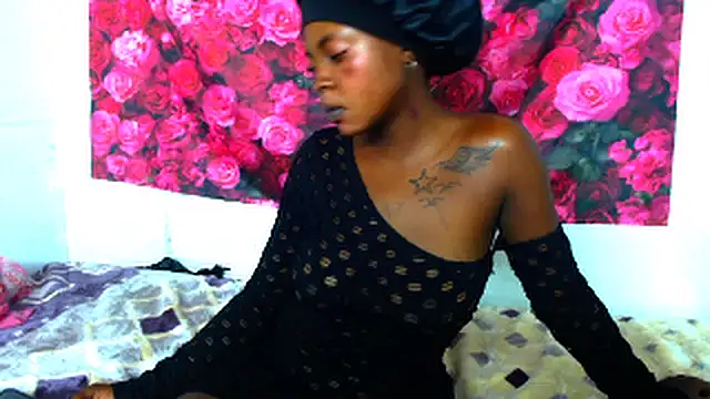 Snapshot of Sweeteboneycherry chatting on March 13, 2026, 7:41 pm Sweeteboneycherry online show from March 13, 2026, 7:41 pm