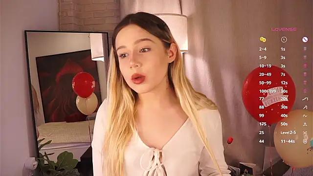 Snapshot of Love_audirs6 chatting on March 7, 2026, 1:05 pm Love audirs6 online show from March 7, 2026, 1:05 pm