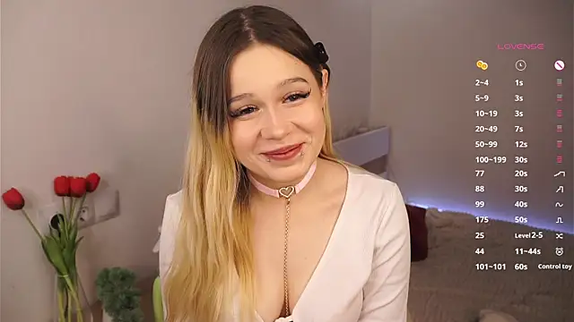 Snapshot of Love_audirs6 chatting on April 7, 2026, 11:17 pm Love audirs6 online show from April 7, 2026, 11:17 pm