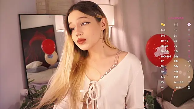 Snapshot of Love_audirs6 chatting on March 8, 2026, 1:14 pm Love audirs6 online show from March 8, 2026, 1:14 pm