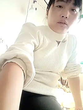 Nuomi6 online show from November 20, 2025, 1:39 am