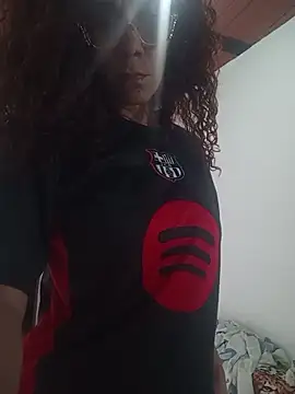 isel  online show from November 24, 2025, 9:15 pm