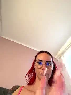 Snapshot of AlinaWinter chatting on January 12, 2026, 1:29 pm AlinaWinter online show from January 12, 2026, 1:29 pm