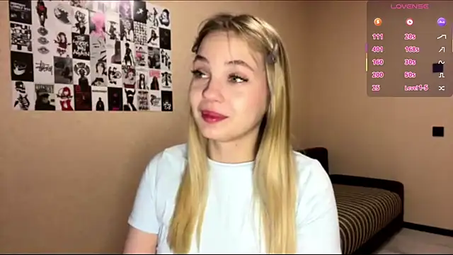 Snapshot of JestineParslow chatting on December 22, 2025, 7:25 pm JestineParslow online show from December 22, 2025, 7:25 pm