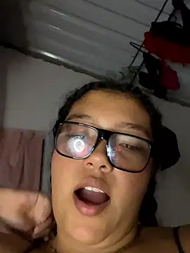 Snapshot of PetiteKattia chatting on January 19, 2026, 4:49 am PetiteKattia online show from January 19, 2026, 4:49 am