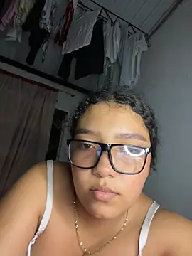 Snapshot of PetiteKattia chatting on January 17, 2026, 5:00 am PetiteKattia online show from January 17, 2026, 5:00 am