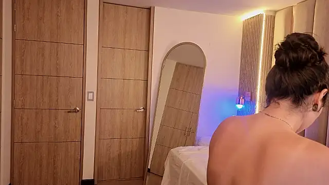 Iamnyxy online show from February 10, 2026, 12:04 pm