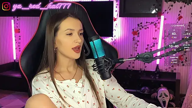 Snapshot of -RED_HAT- chatting on April 15, 2026, 5:50 pm -RED HAT- online show from April 15, 2026, 5:50 pm