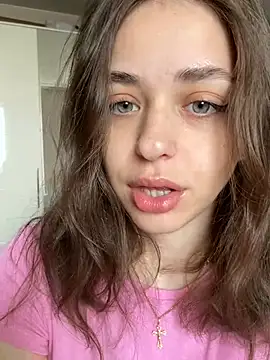 yoyogirlx online show from July 9, 2026, 3:51 am